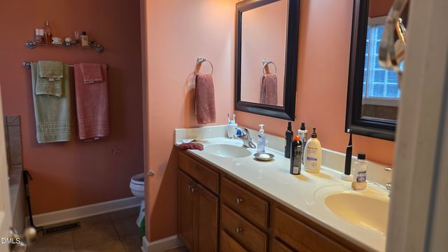 185 Briarwood Place, Wake Forest, NC 27587