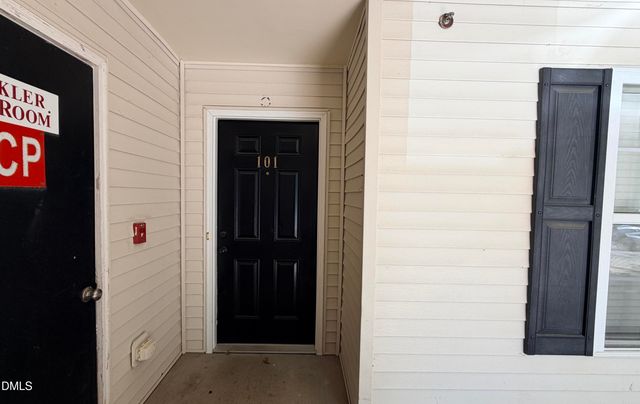 1801 Trailwood Heights Lane 101, Raleigh, NC 27603