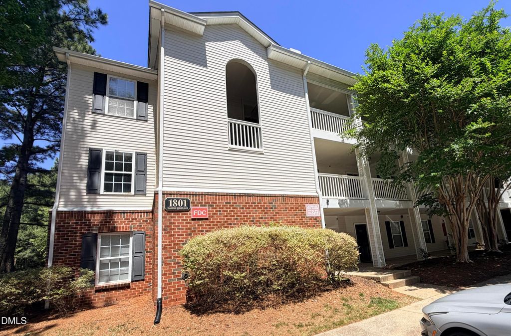 1801 Trailwood Heights Lane 101, Raleigh, NC 27603