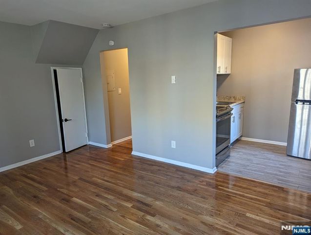 257 Essex Street 3, Hackensack, NJ 07601