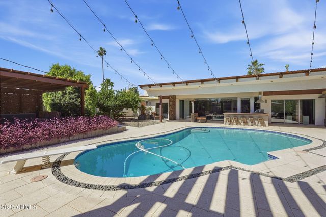 3007 N 56TH Street, Phoenix, AZ 85018