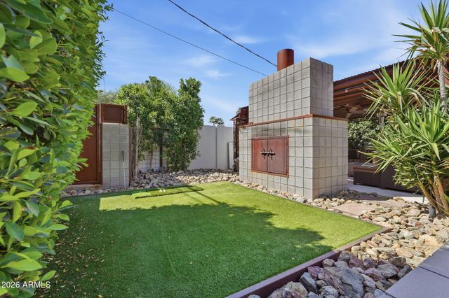 3007 N 56TH Street, Phoenix, AZ 85018