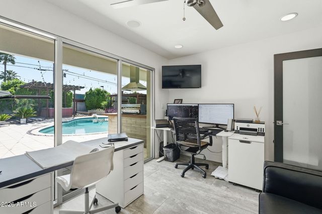 3007 N 56TH Street, Phoenix, AZ 85018