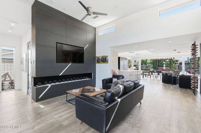 3007 N 56TH Street, Phoenix, AZ 85018