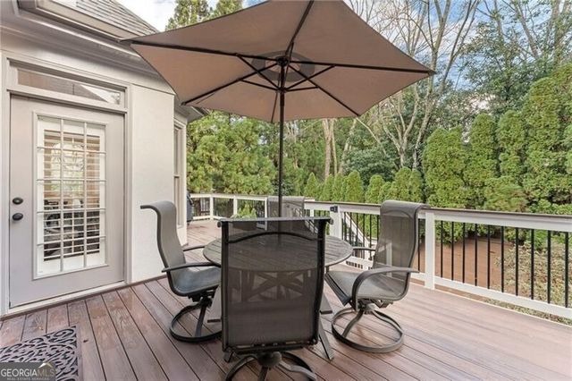 6005 Oakbury Lane, Suwanee, GA 30024