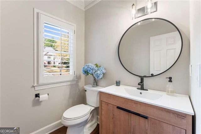 6005 Oakbury Lane, Suwanee, GA 30024