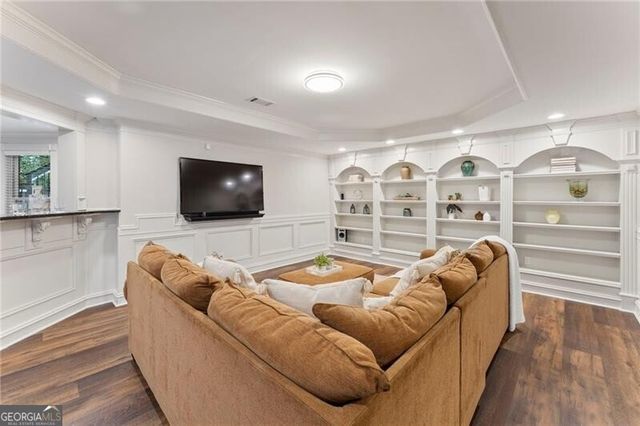 6005 Oakbury Lane, Suwanee, GA 30024