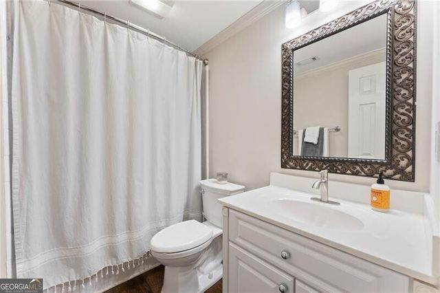 6005 Oakbury Lane, Suwanee, GA 30024