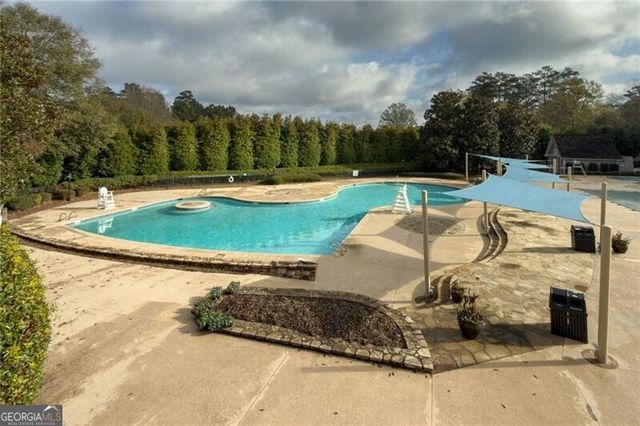 6005 Oakbury Lane, Suwanee, GA 30024