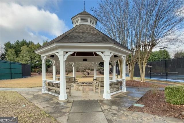 6005 Oakbury Lane, Suwanee, GA 30024