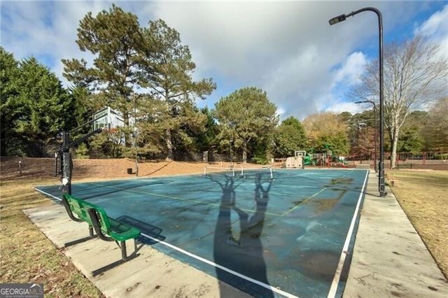 6005 Oakbury Lane, Suwanee, GA 30024