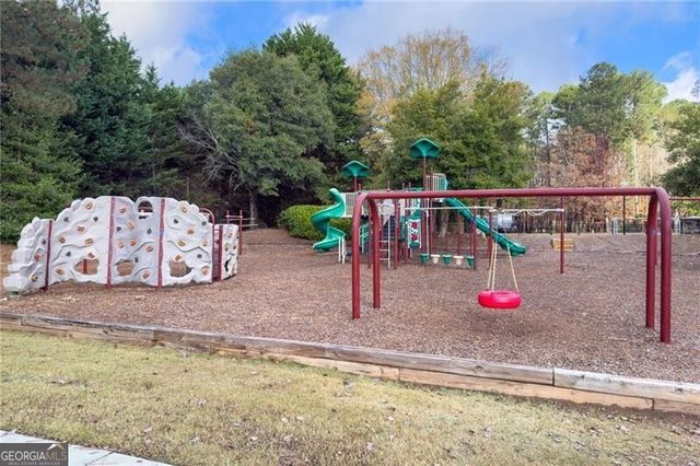 6005 Oakbury Lane, Suwanee, GA 30024