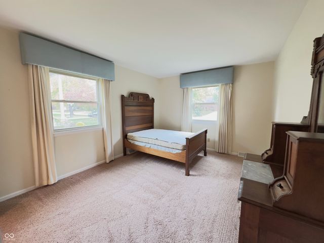 768 Leisure Lane, Greenwood, IN 46142