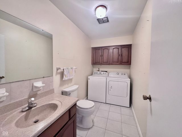 768 Leisure Lane, Greenwood, IN 46142