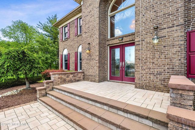 23 Dunn Drive, Marlboro, NJ 07746