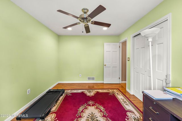 23 Dunn Drive, Marlboro, NJ 07746