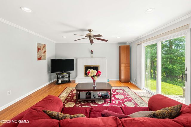 23 Dunn Drive, Marlboro, NJ 07746