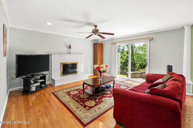 23 Dunn Drive, Marlboro, NJ 07746