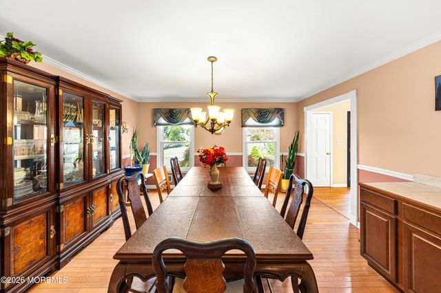 23 Dunn Drive, Marlboro, NJ 07746
