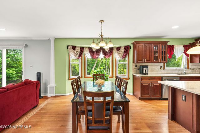 23 Dunn Drive, Marlboro, NJ 07746