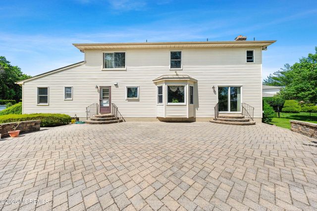 23 Dunn Drive, Marlboro, NJ 07746