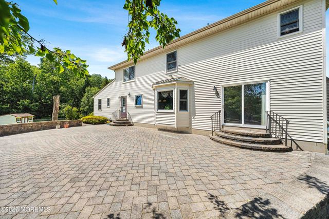 23 Dunn Drive, Marlboro, NJ 07746