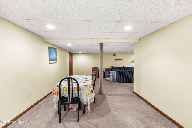23 Dunn Drive, Marlboro, NJ 07746