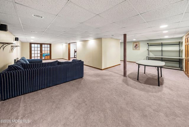 23 Dunn Drive, Marlboro, NJ 07746