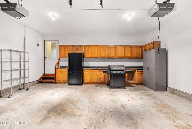 23 Dunn Drive, Marlboro, NJ 07746