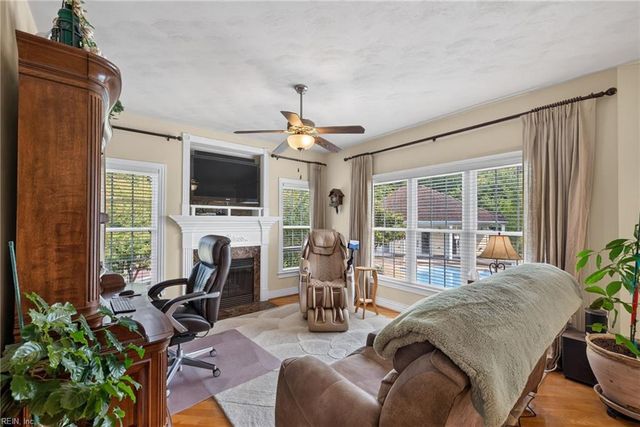 1864 Mayberry DR, Virginia Beach, VA 23456