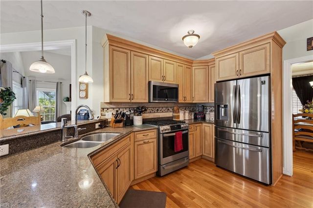 1864 Mayberry DR, Virginia Beach, VA 23456