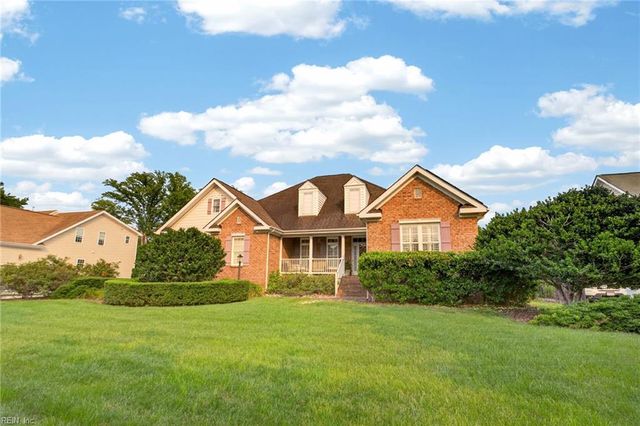 1864 Mayberry DR, Virginia Beach, VA 23456