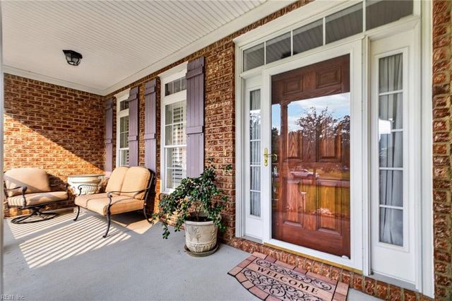 1864 Mayberry DR, Virginia Beach, VA 23456