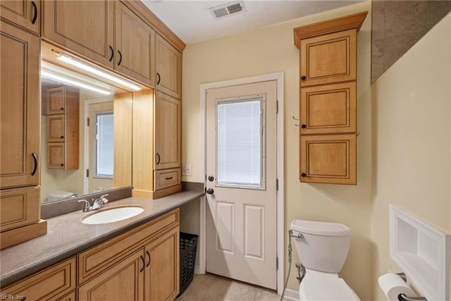 1864 Mayberry DR, Virginia Beach, VA 23456