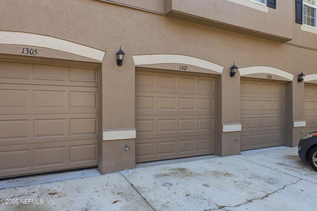 12301 KERNAN FOREST Boulevard 1307, Jacksonville, FL 32225