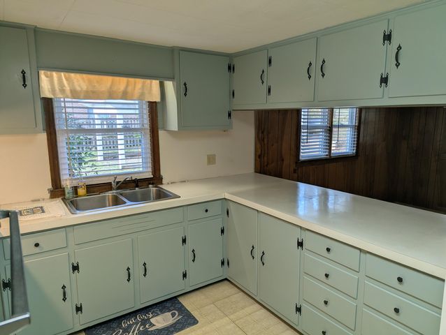 45 Meadow View AVE, Rocky Mount, VA 24151