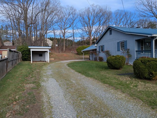 45 Meadow View AVE, Rocky Mount, VA 24151