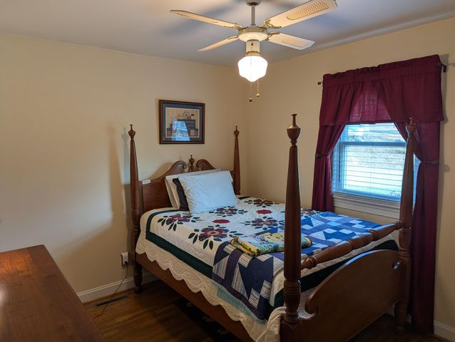 45 Meadow View AVE, Rocky Mount, VA 24151