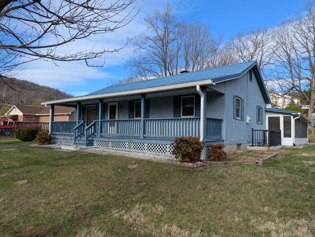 45 Meadow View AVE, Rocky Mount, VA 24151