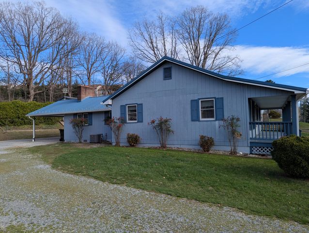 45 Meadow View AVE, Rocky Mount, VA 24151