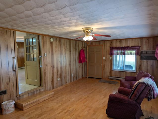 45 Meadow View AVE, Rocky Mount, VA 24151