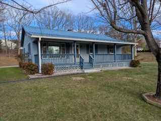 45 Meadow View AVE, Rocky Mount, VA 24151