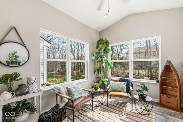 1225 S Aberdeen Drive, Franklin, IN 46131