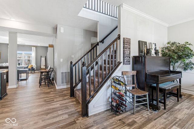 1225 S Aberdeen Drive, Franklin, IN 46131