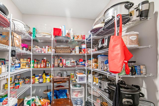 1225 S Aberdeen Drive, Franklin, IN 46131