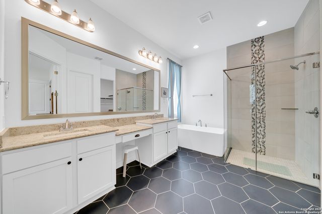 1057 Cadogan Squire, San Antonio, TX 78260