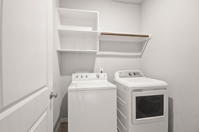 702 S Galley Drive, Crosby, TX 77532