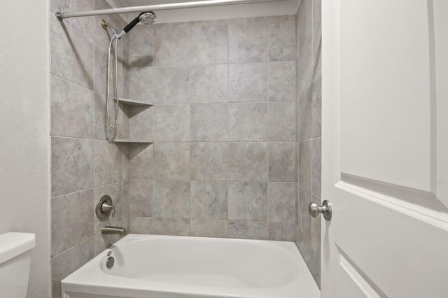 702 S Galley Drive, Crosby, TX 77532