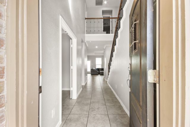 702 S Galley Drive, Crosby, TX 77532