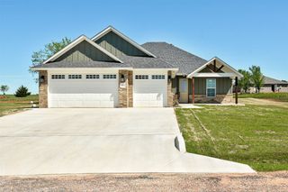 2086 Kaylee Road, Blanchard, OK 73010